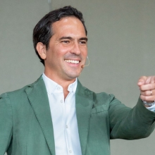 JUAN LUCAS MARTÍN