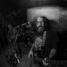 DIRTWEED - TRIANGULO NEGRO - HOMBRE HUMANO