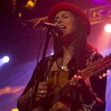 ROXANA Y DIPI CARABAJAL