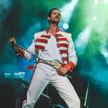 EXPERIENCIA QUEEN