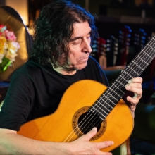 LUIS SALINAS